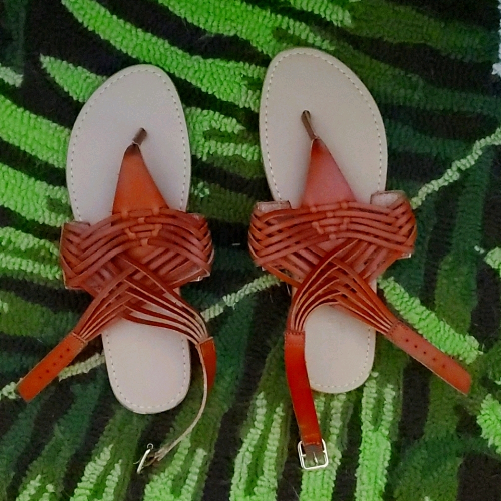 Leather sandals